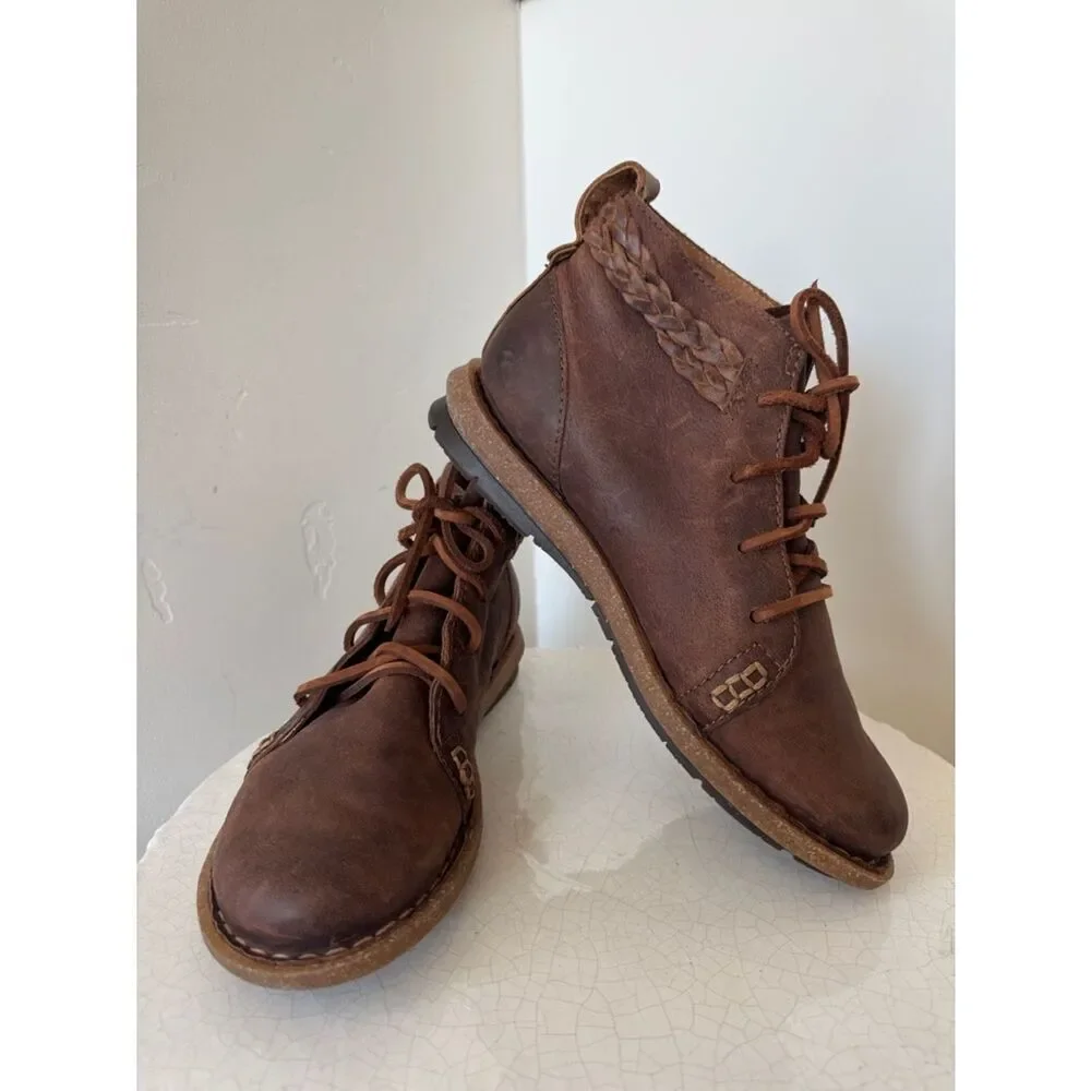 Born Women’s Leather Lace-Up Chukka Boots Stitching & Braided Strap Accents Sz 8